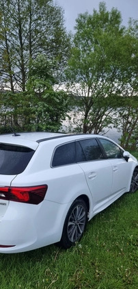 Toyota Avensis cena 59900 przebieg: 160000, rok produkcji 2015 z Gdańsk małe 211